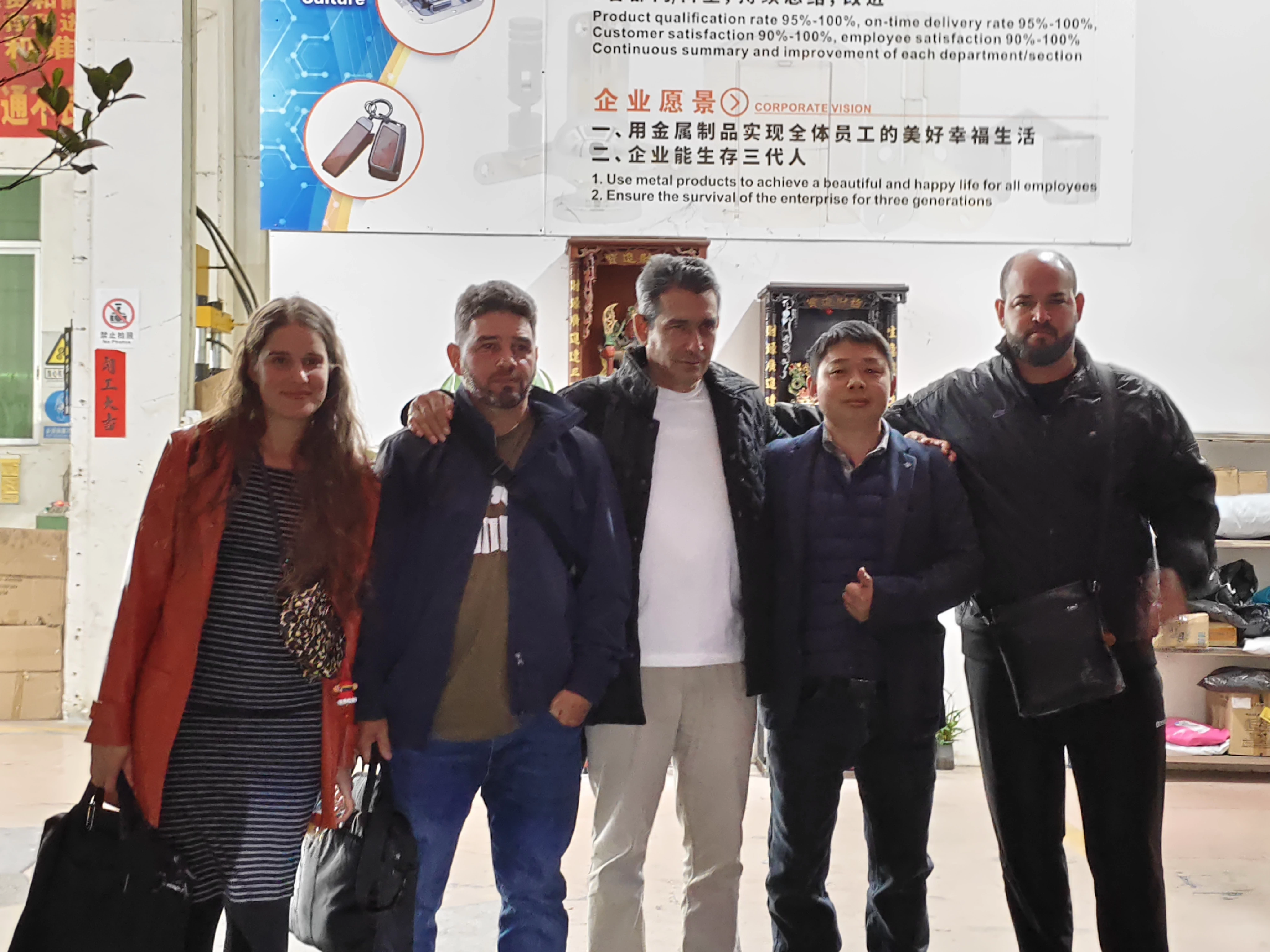 aluminum case supplier