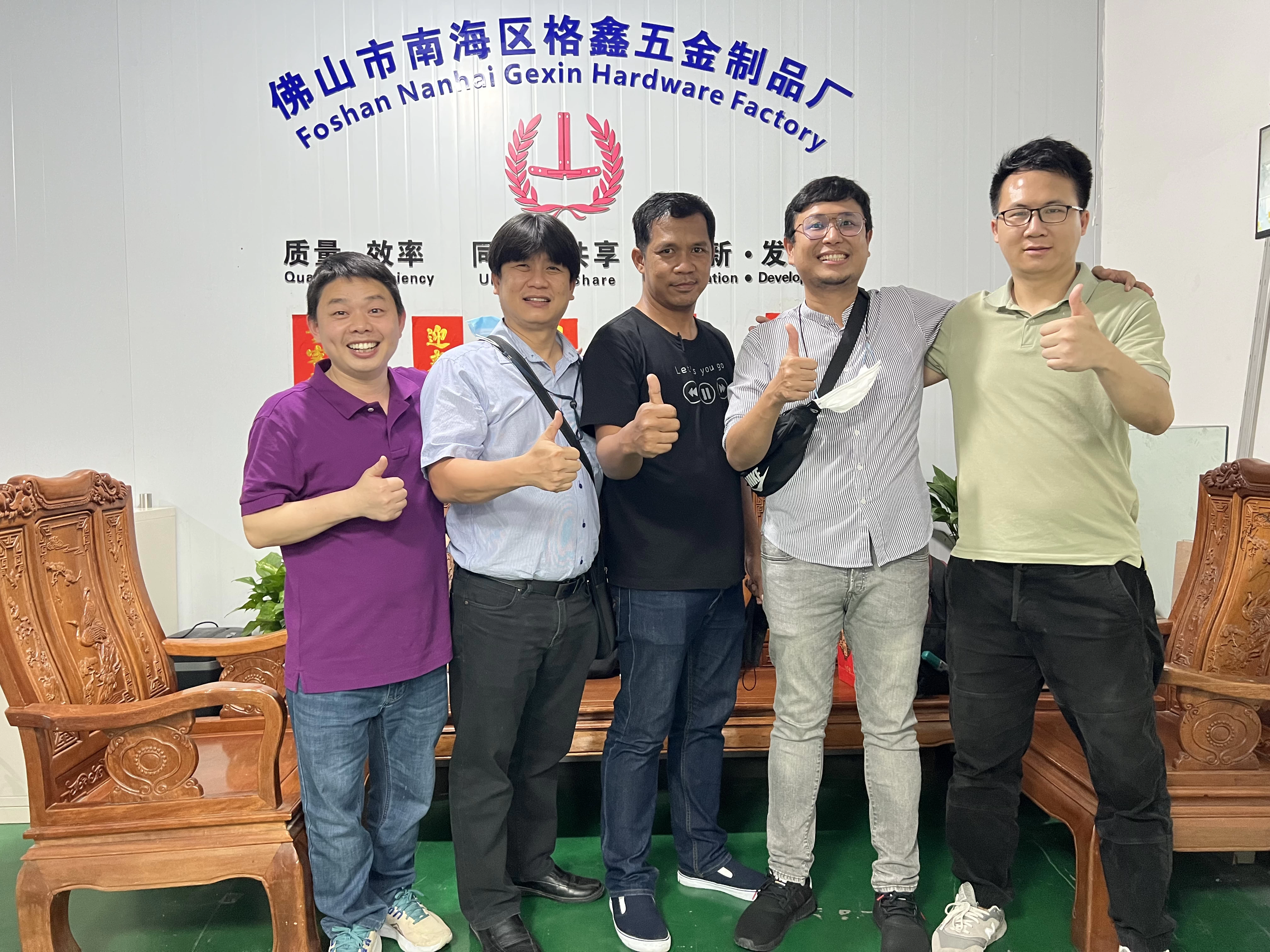 portable aluminum case suppliers